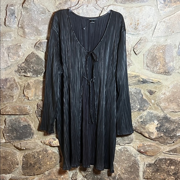 Ashley Stewart Size 26/28 Pleated Black Crepe Women’s Tie Front Dressy Coverlet - Picture 1 of 4